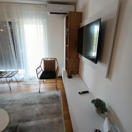 Porta Infinitas Centar Apartmán *