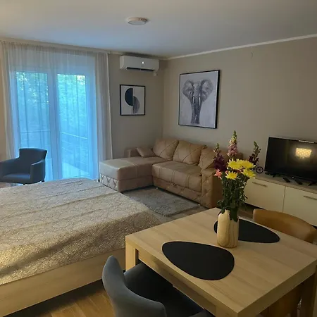 Porta Infinitas Centar Apartmán *