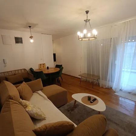 Porta Infinitas Centar 아파트 Vrnjačka Banja