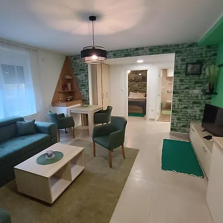 Porta Infinitas Centar *